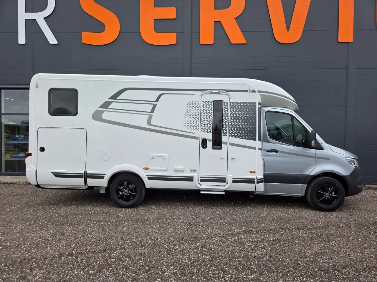 Billede 2 - Hymer B-MC T680 2,0 CDi 170 aut.