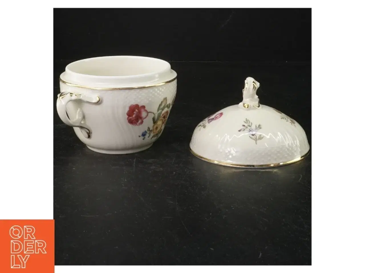 Billede 2 - 1865-910 Sukkerskål 13 x 11 cm Kongelig Dansk Porcelæn Frisenborg fra Royal Copenhagen