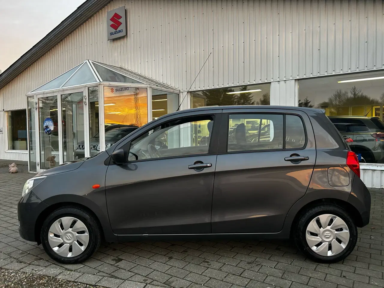 Billede 2 - Suzuki Celerio 1,0 Dualjet 12V Club KUP 68HK 5d