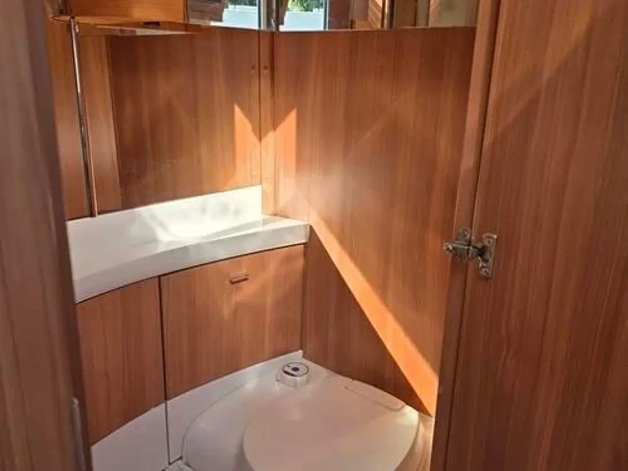 Billede 9 - Hobby DE LUXE 440 SF