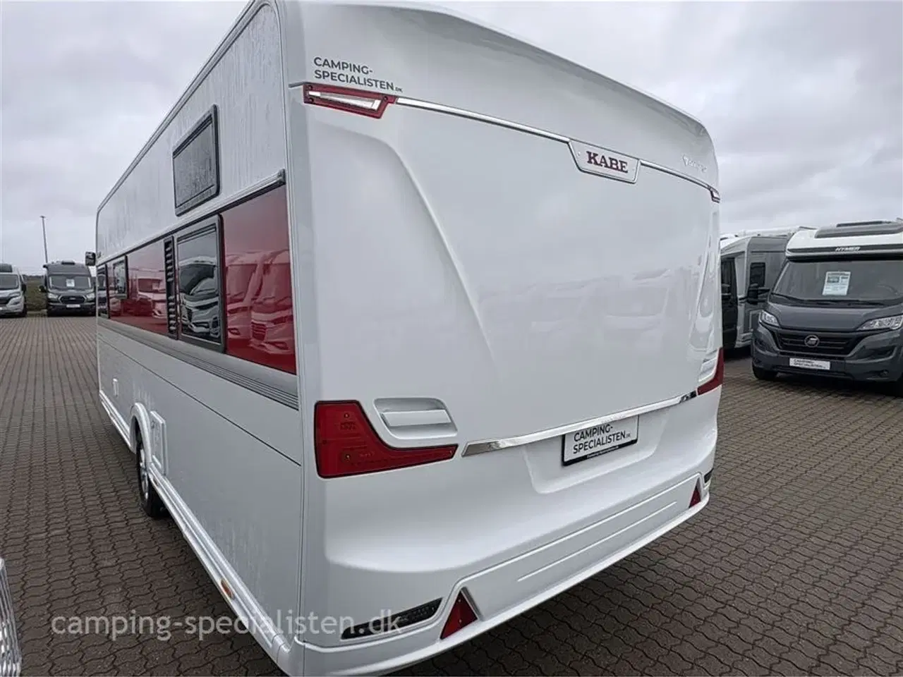 Billede 3 - 2026 - Kabe Ametist GLE KS B8 PREMIUM LINE Kabe Ametist GLE B8 KS Premium Line 2026 - Se den nu hos Camping-Specialisten.dk