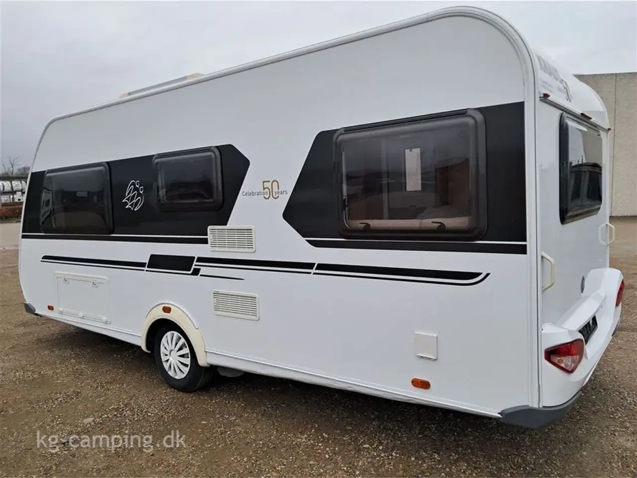 Billede 4 - 2012 - Knaus Südwind 500 FU Celebration   Velholdt 50 års Jubilæumsmodel inkl. Solcelle pakke og Isabella Commodore fortelt.