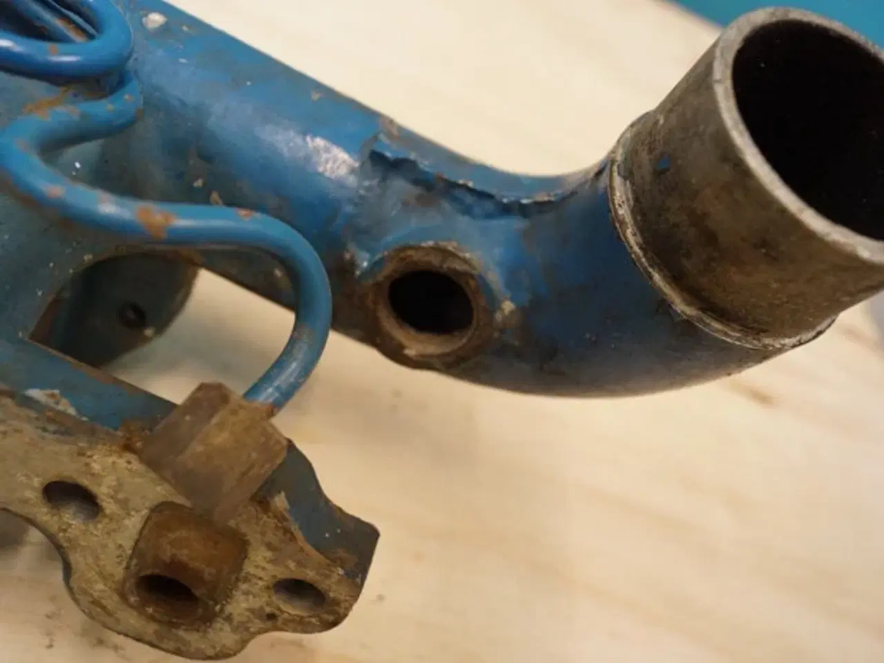 Billede 3 - Ford 7710 Indsugnings Manifold E0NN9425AA