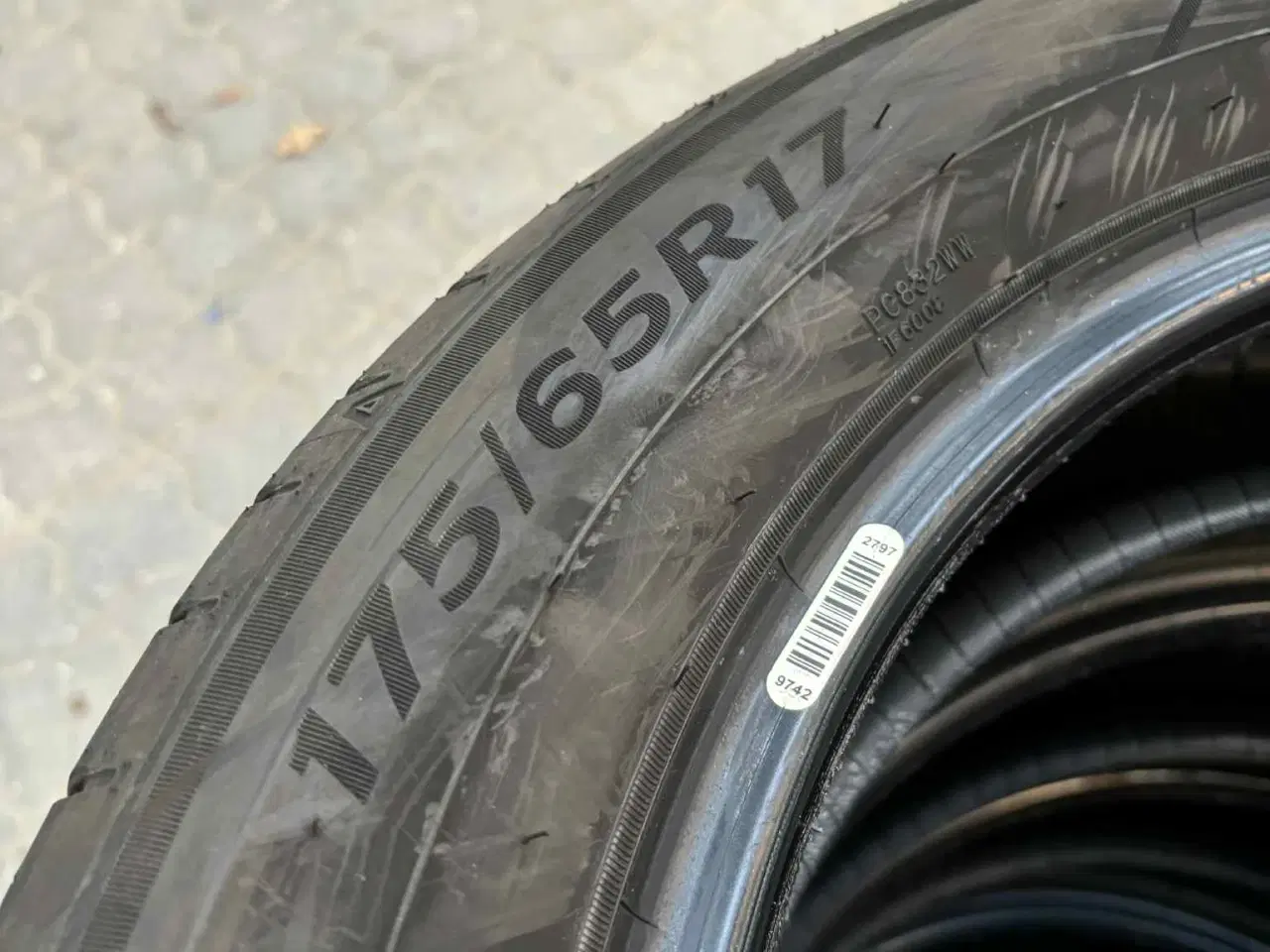 Billede 13 - Sommerdæk i forskellige str.