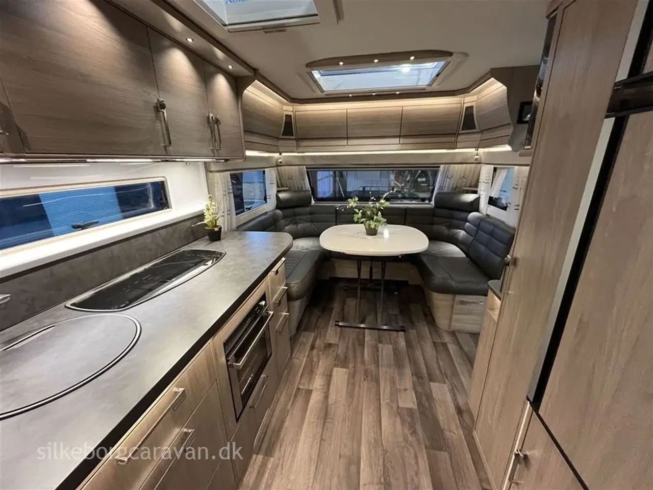 Billede 13 - 2023 - Kabe Smaragd 520 XL KS Queen Selction