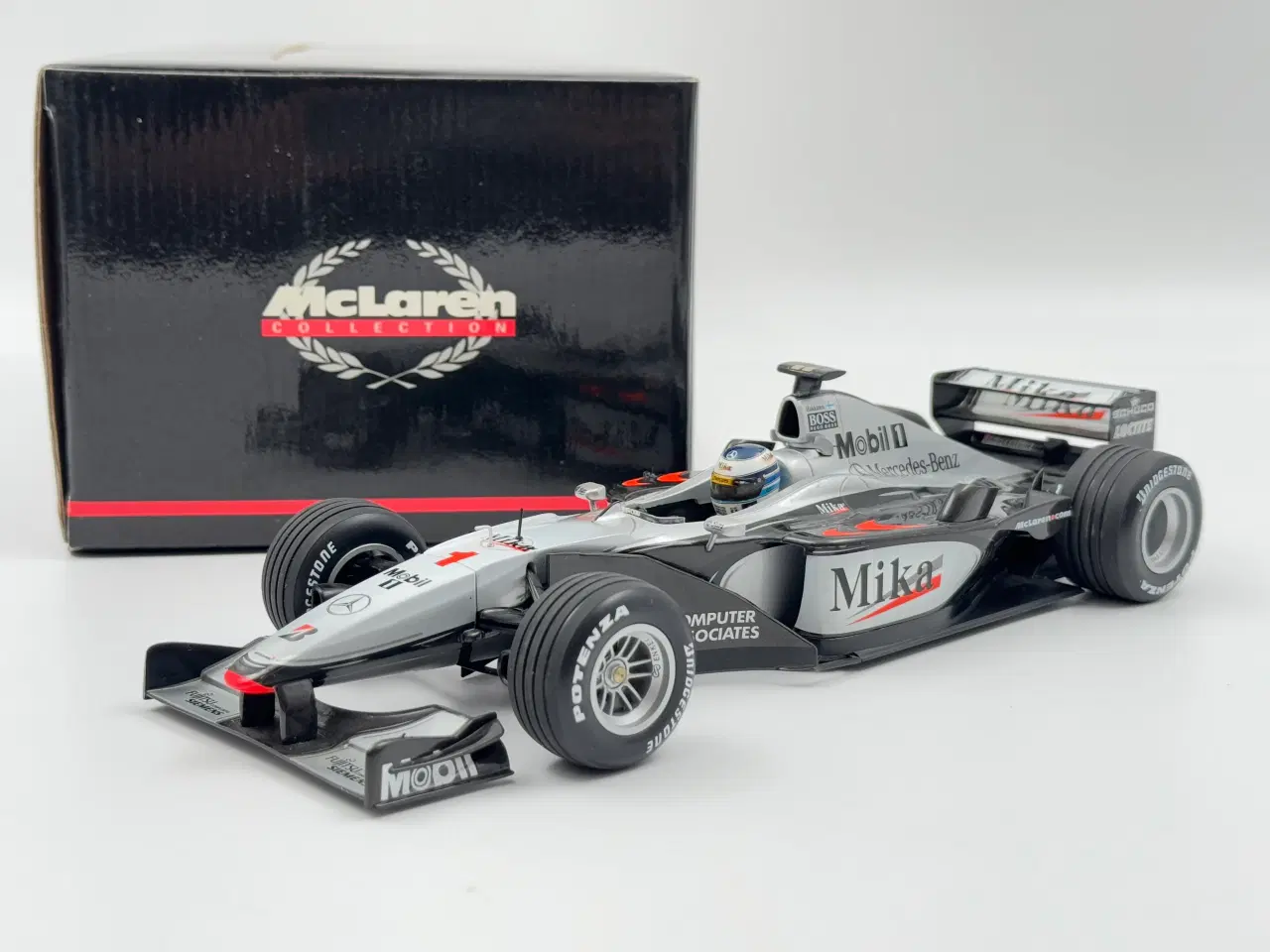 Billede 1 - 2000 McLaren-Mercedes MP4/15 #1 - 1:18  