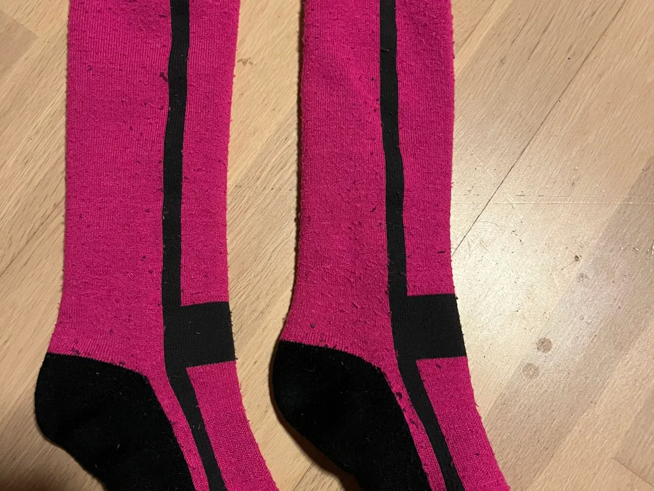 Billede 2 - Skistrømper str 29-32