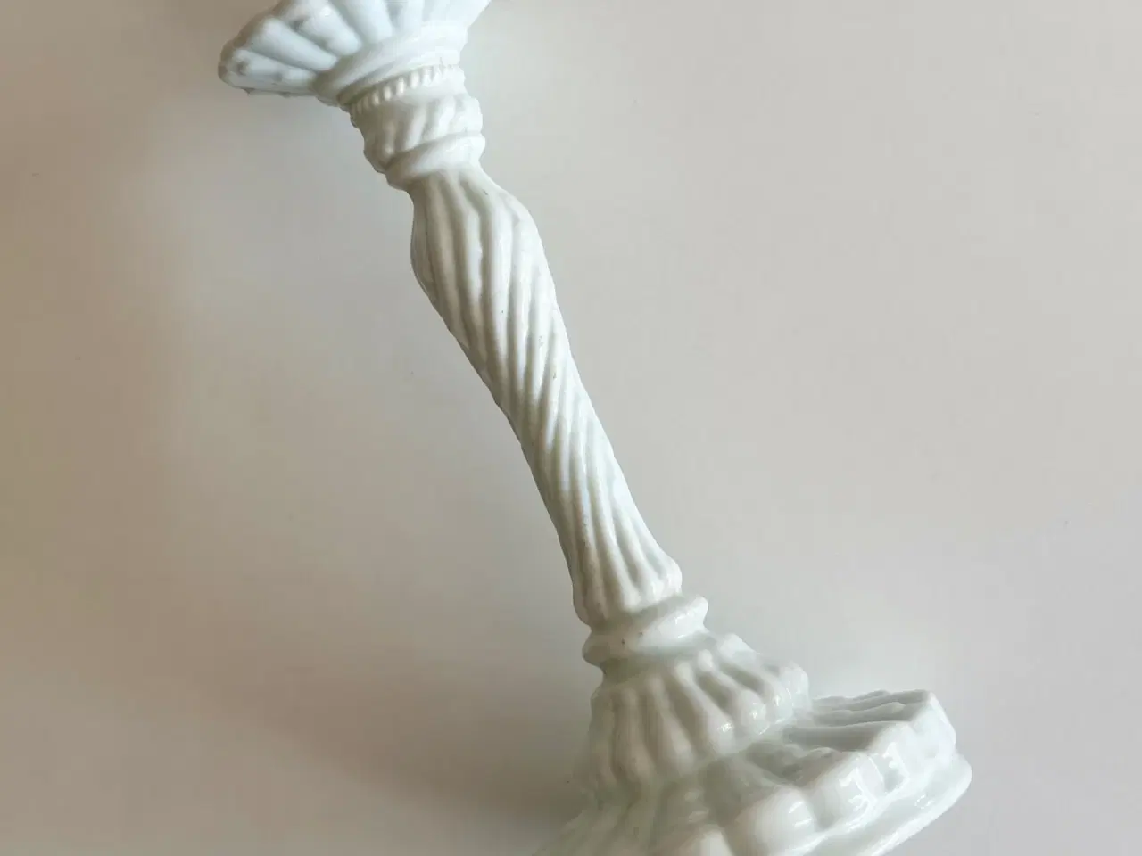 Billede 4 - Lysestage, opalineglas