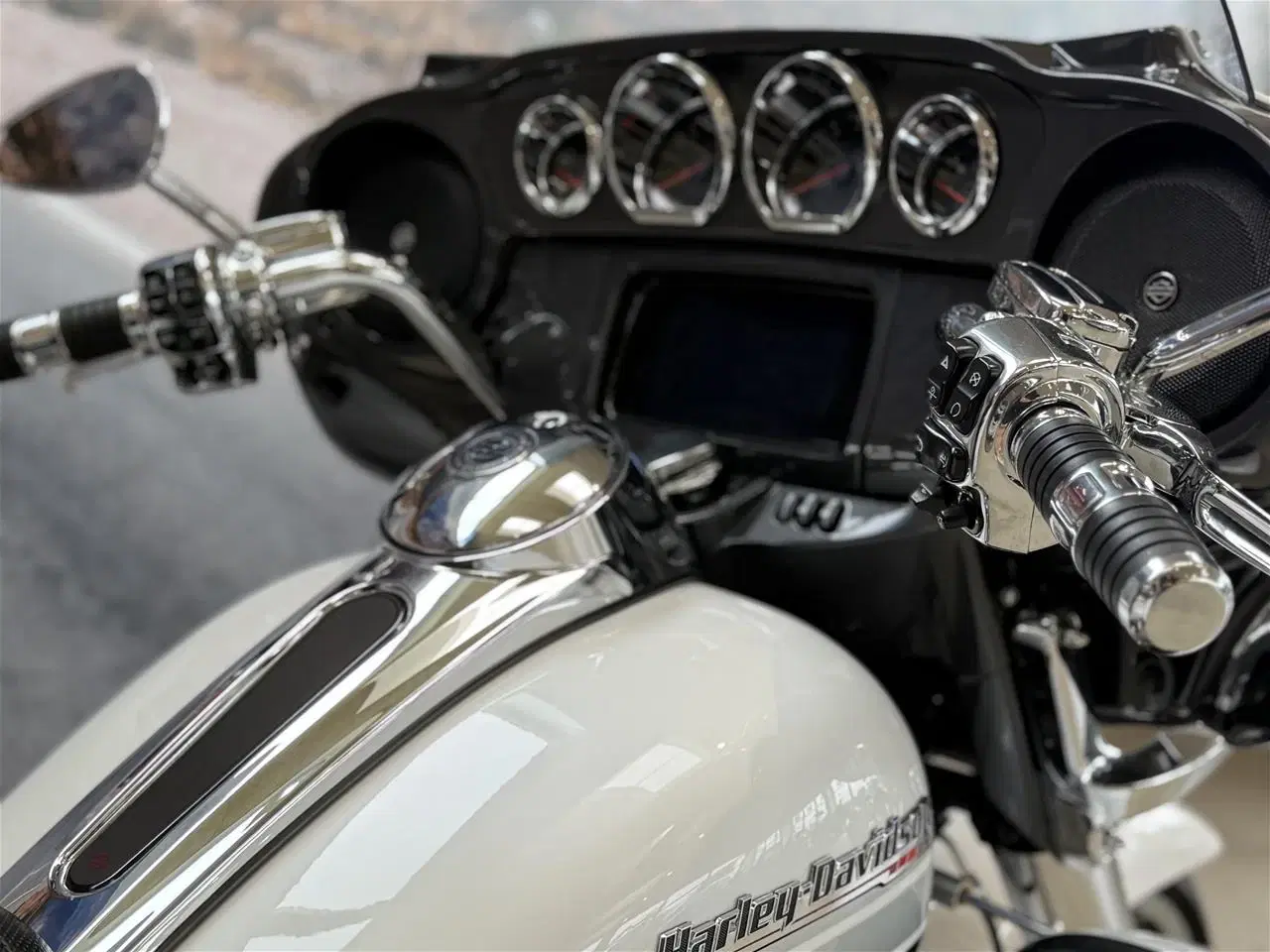Billede 11 - Harley-Davidson FLHTCUTGSE Tri Glide Ultra CVO 117" Trike