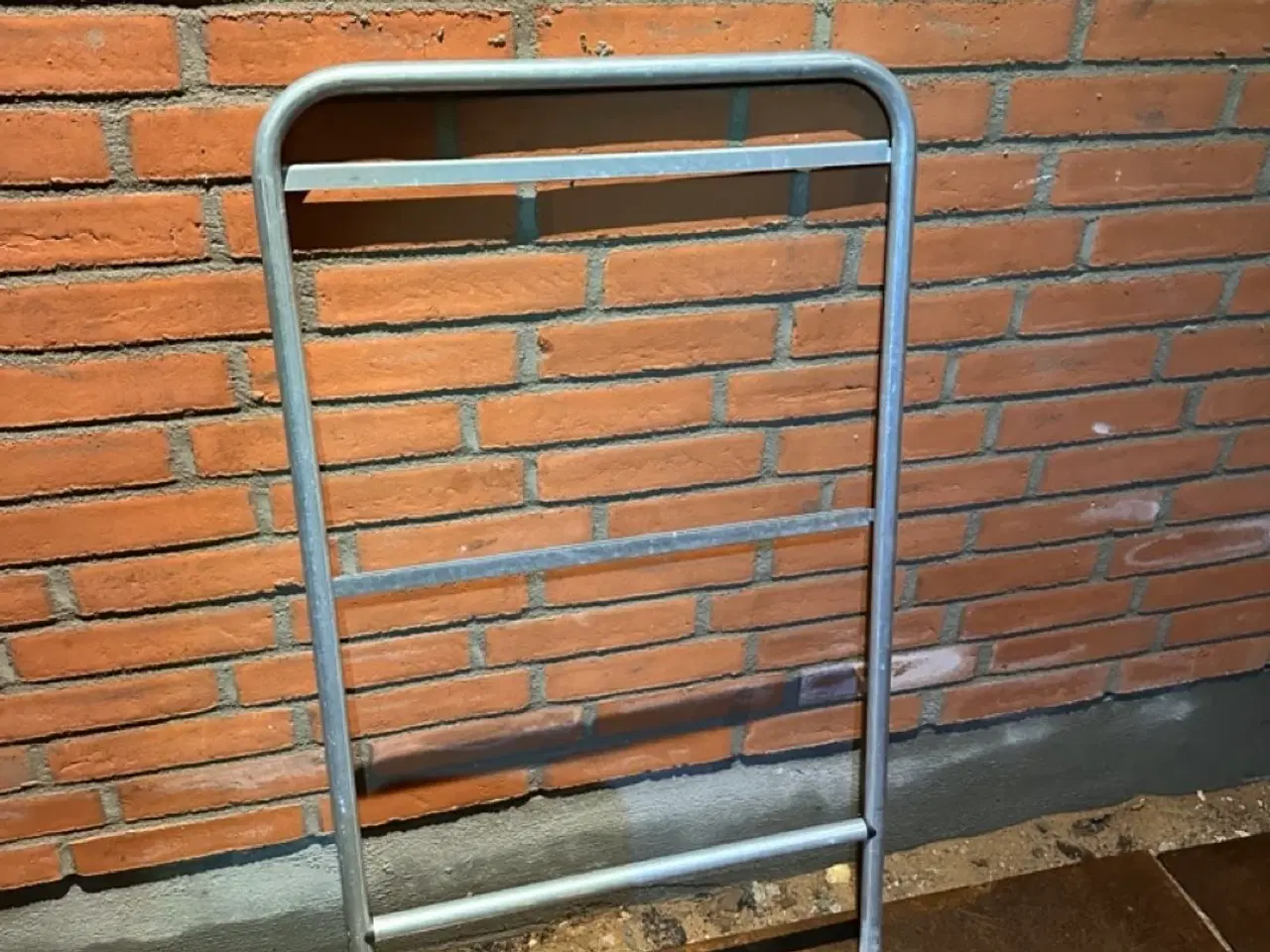 Billede 1 - Stativ til håndværkerskilt/ejendomsmæglerskilt