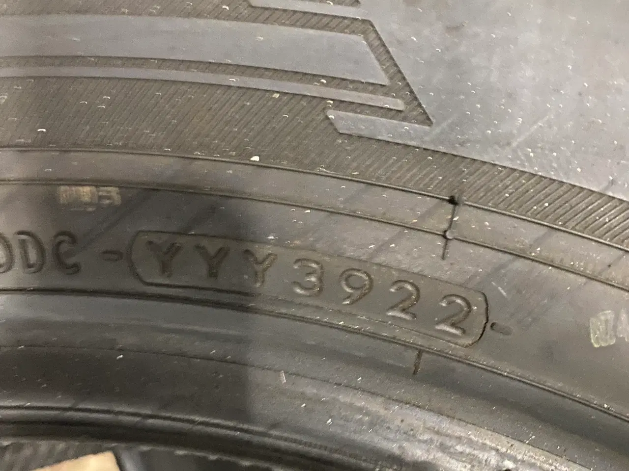 Billede 5 - Yokohama 235/60r18