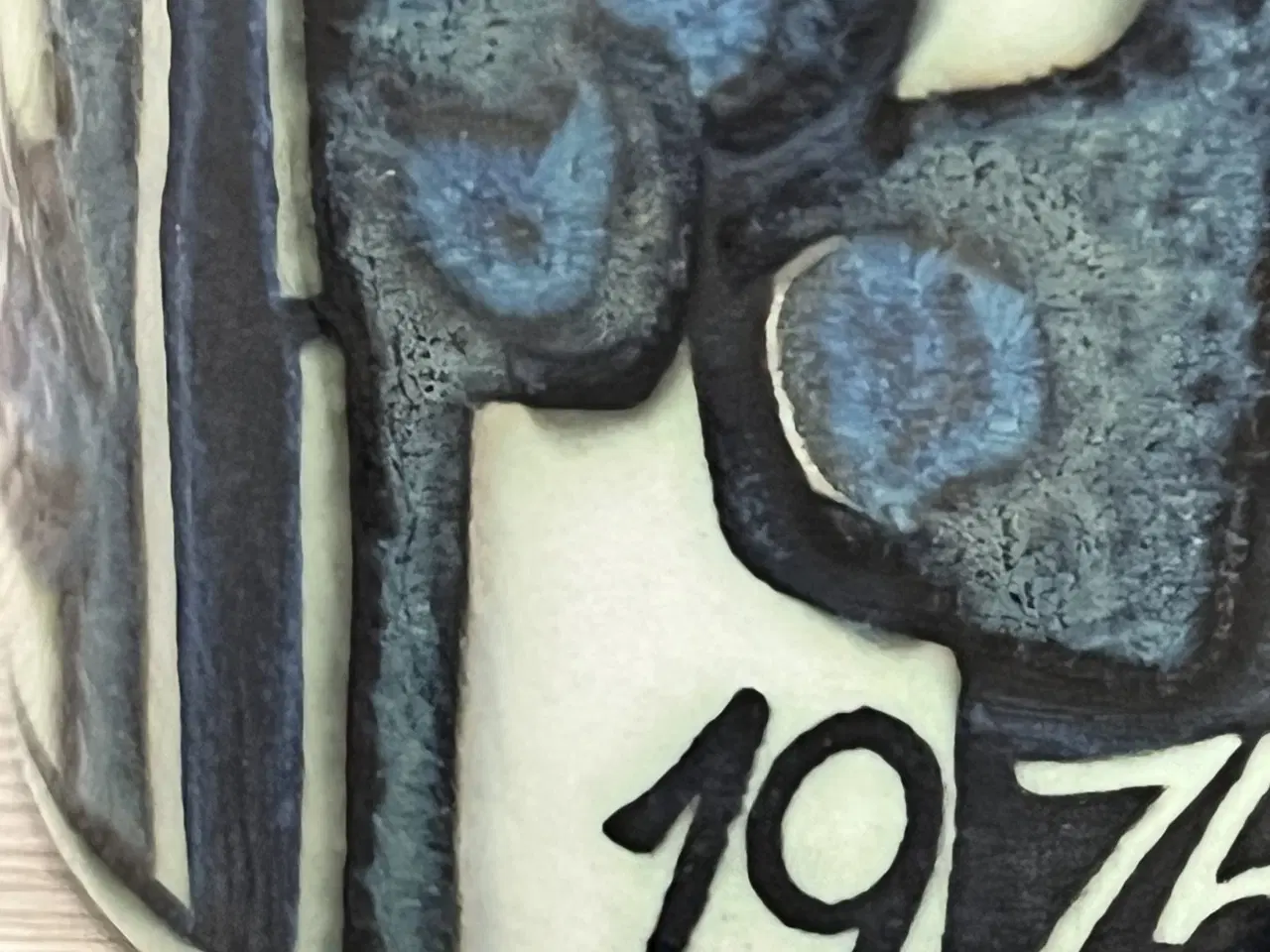 Billede 2 - Royal Copenhagen lille Årskrus 1975