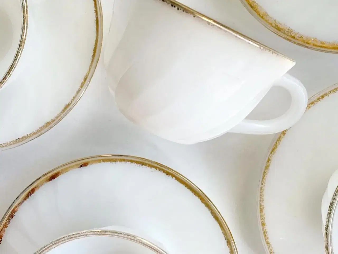 Billede 3 - Amerikansk FireKing, swirl m guld, pr. sæt