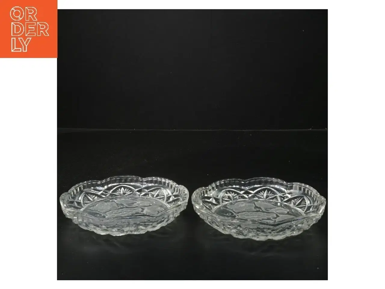 Billede 2 - Krystal fade med frugt design (str. 2 stk Ø 15 cm)