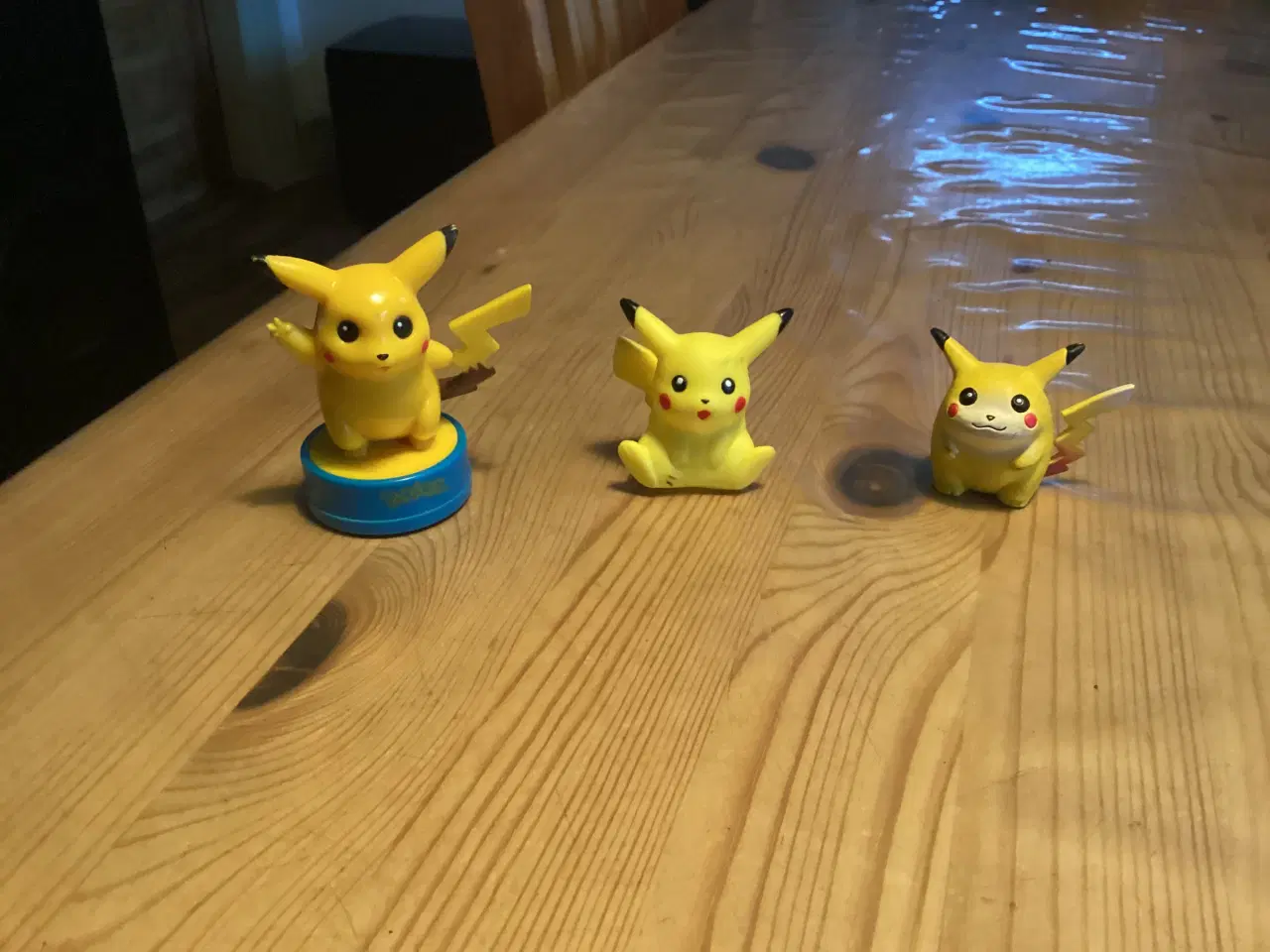 Billede 5 - Pokemon, Dvd, Bog, Figurer, Dragt