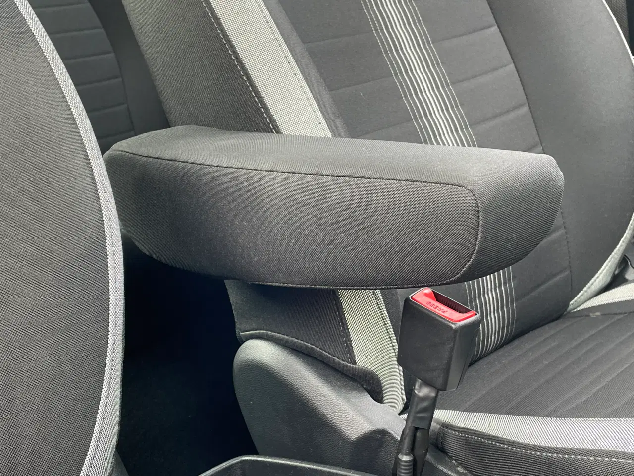 Billede 19 - Hyundai i10 1.0 Essential – Veludstyret, økonomisk