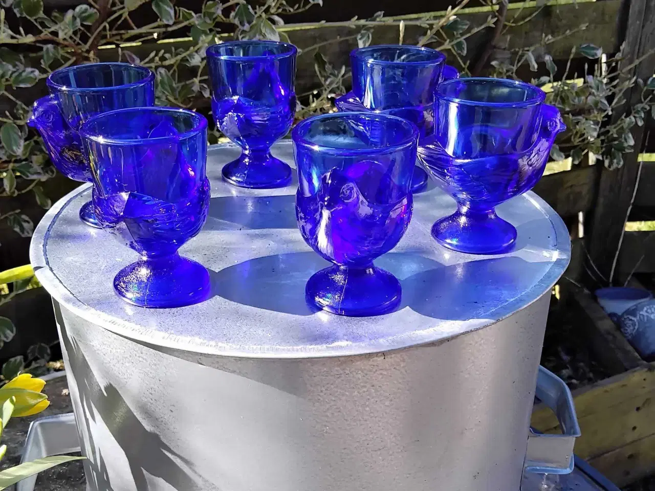 Billede 1 - Div høne æggebægere 