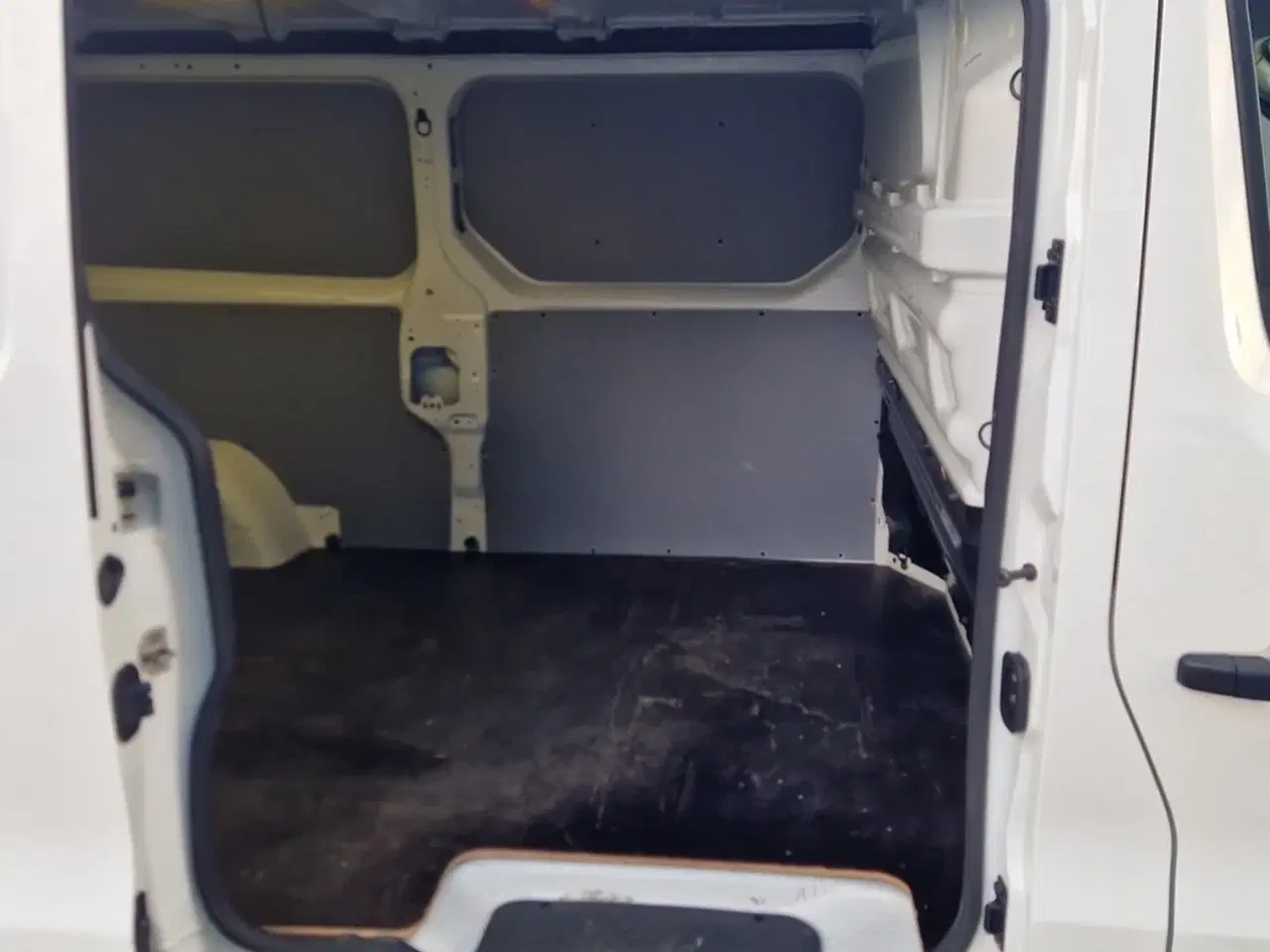 Billede 9 - Renault Trafic T29 2,0 dCi 120 L2H1