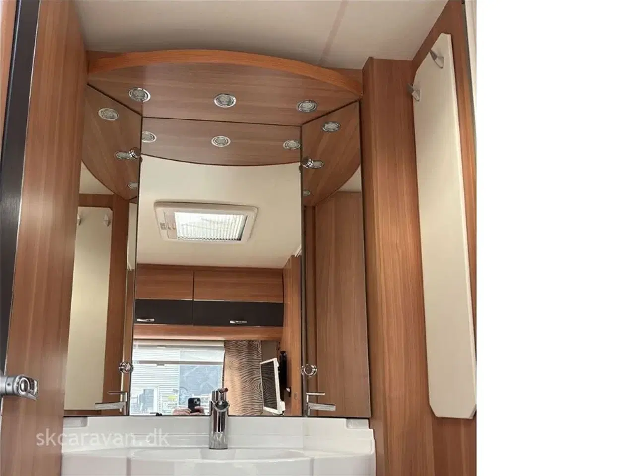 Billede 6 - 2013 - Hobby De Luxe 460 UFe Pæn og velholdt campingvogn