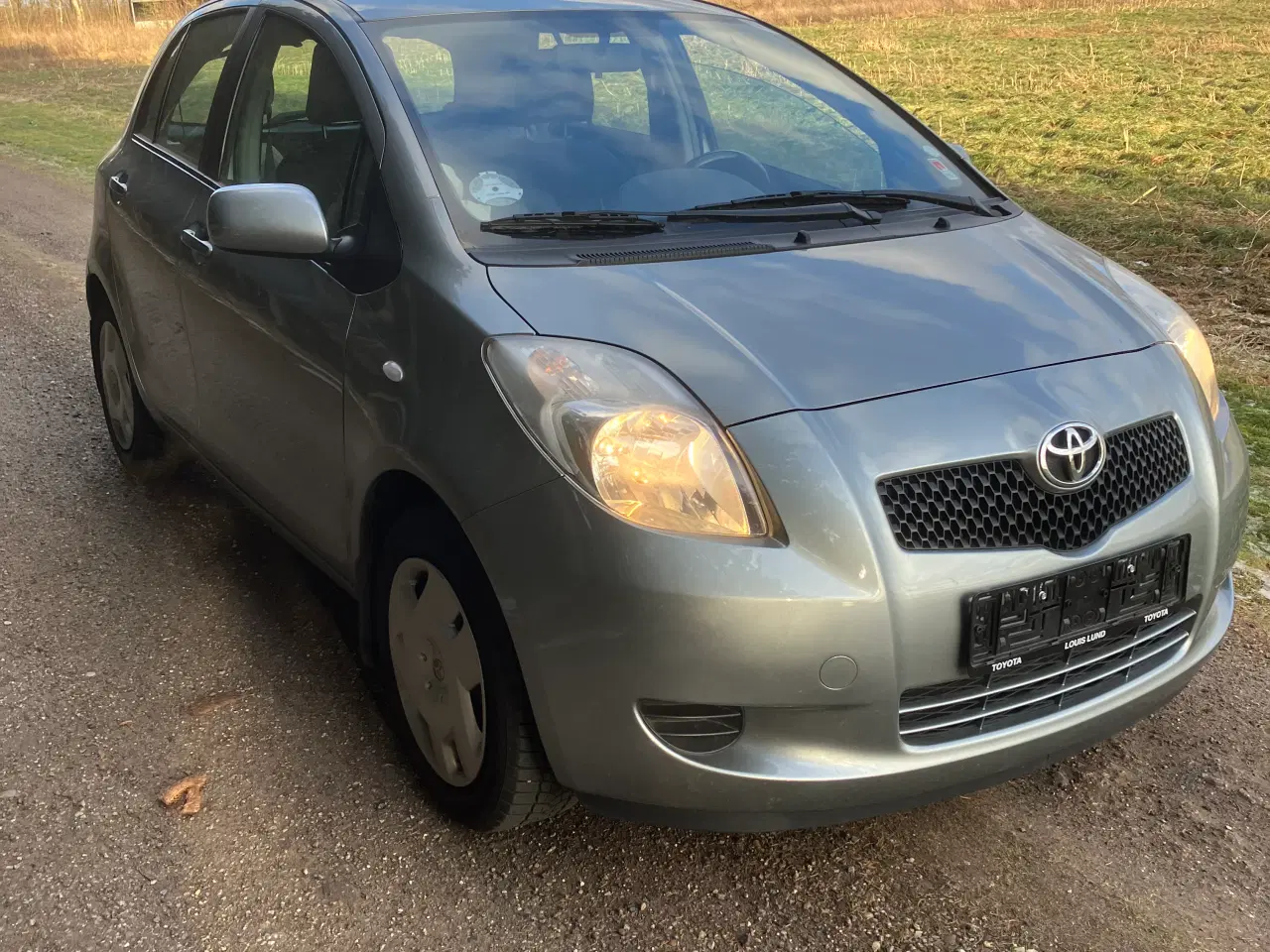 Billede 2 - toyota yaris 1,3 benzin 2007