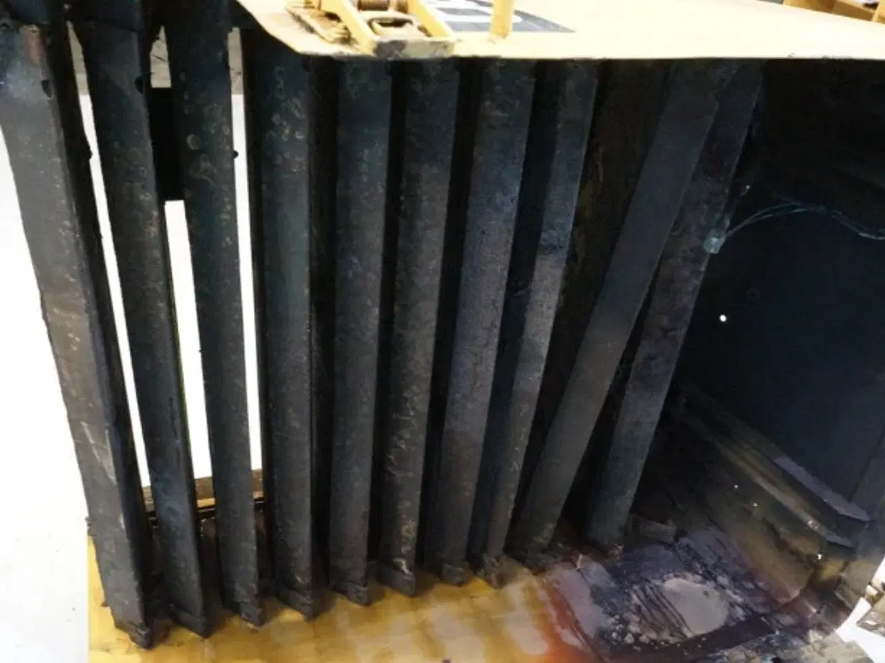 Billede 4 - Volvo L120 Kølerhjelm VOE4898133