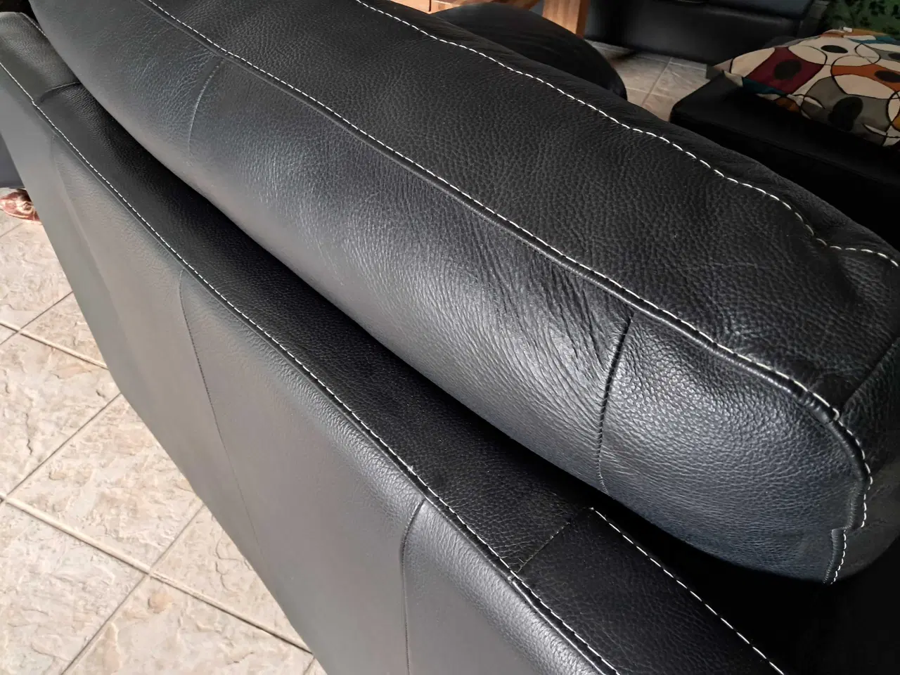 Billede 4 - Læderstue Sofa og to stole