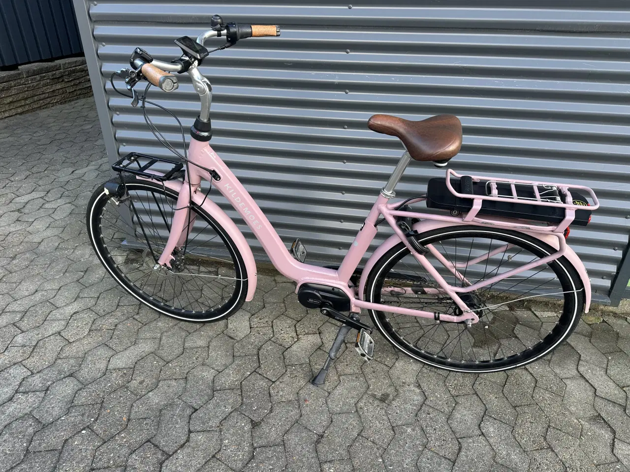 Billede 3 - Rosafarvet elcykel