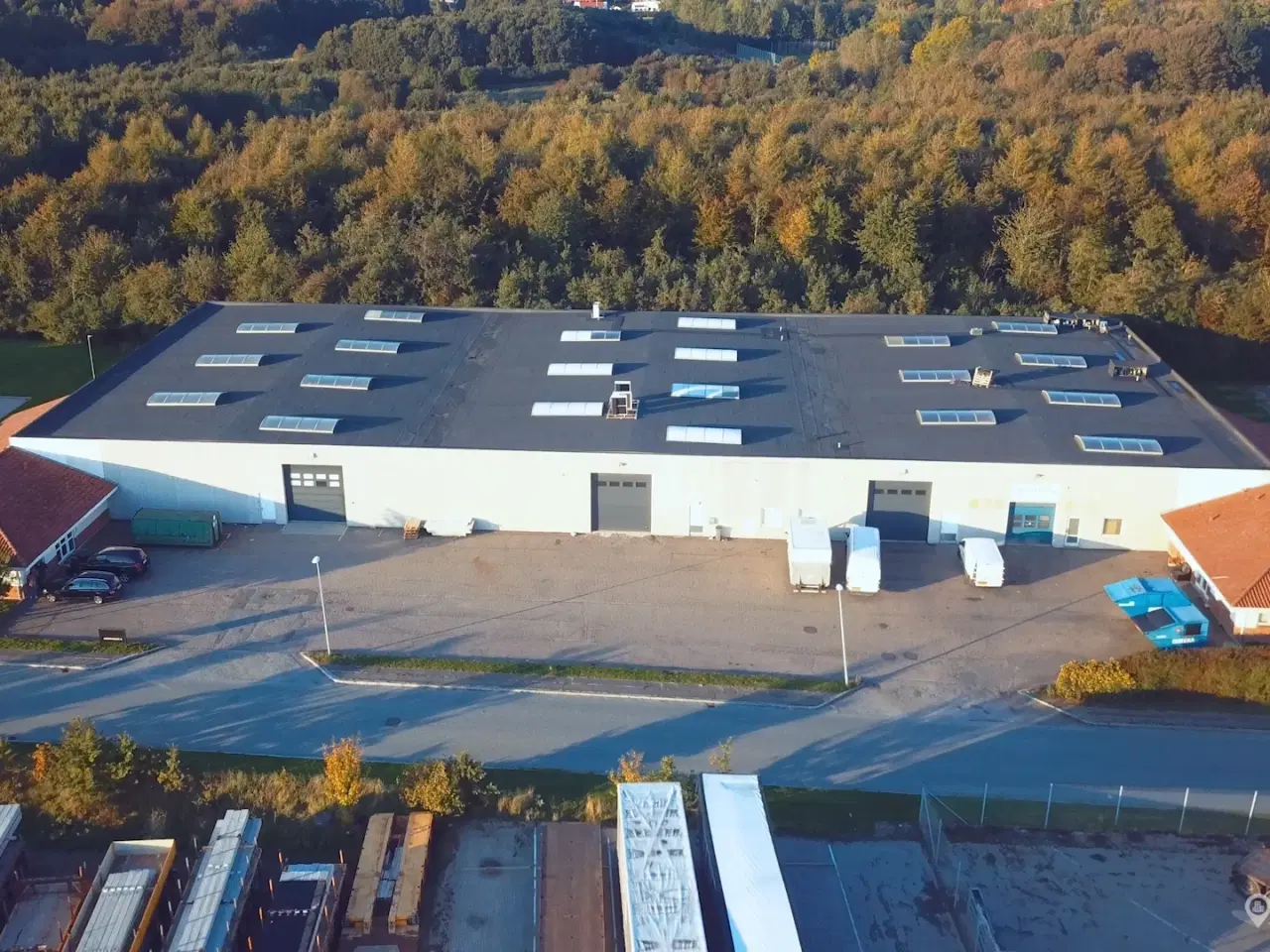 Billede 3 - Velplaceret lagerejendom med udeareal