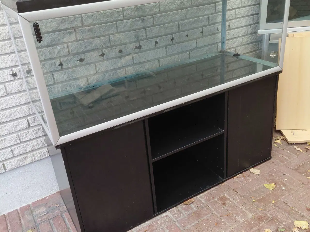 Billede 2 - Akvarier 325L