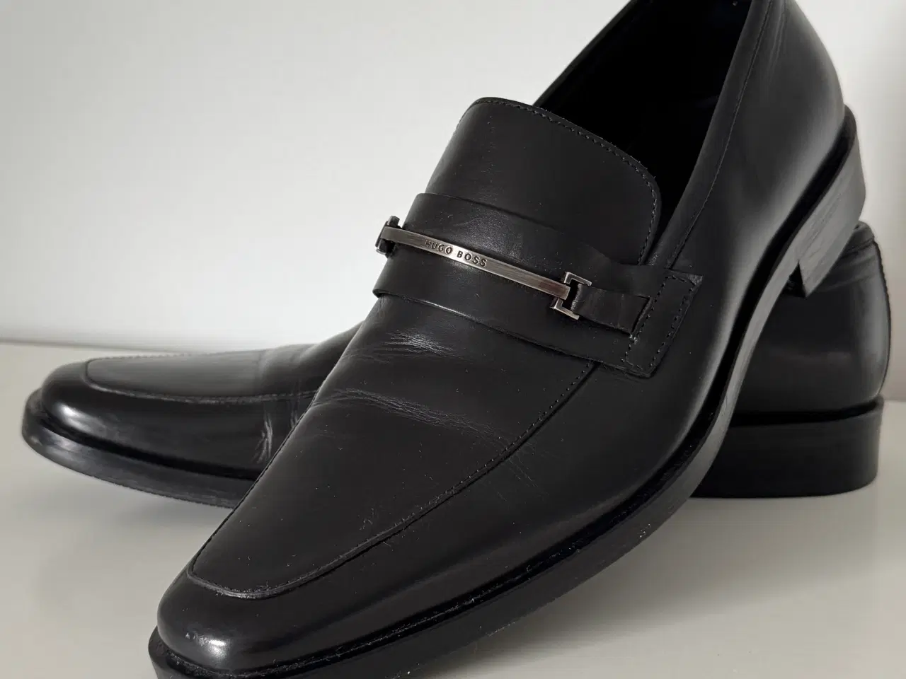 Billede 1 - HUGO BOSS Vero Cuoio sort læder ”Horsebit” Slip On