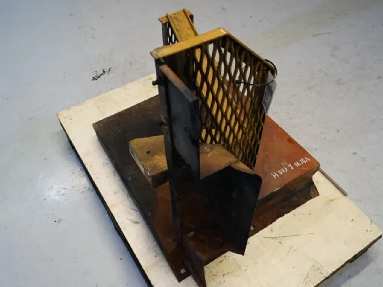 Billede 11 - Volvo L120 Stige R.H. VOE4856944