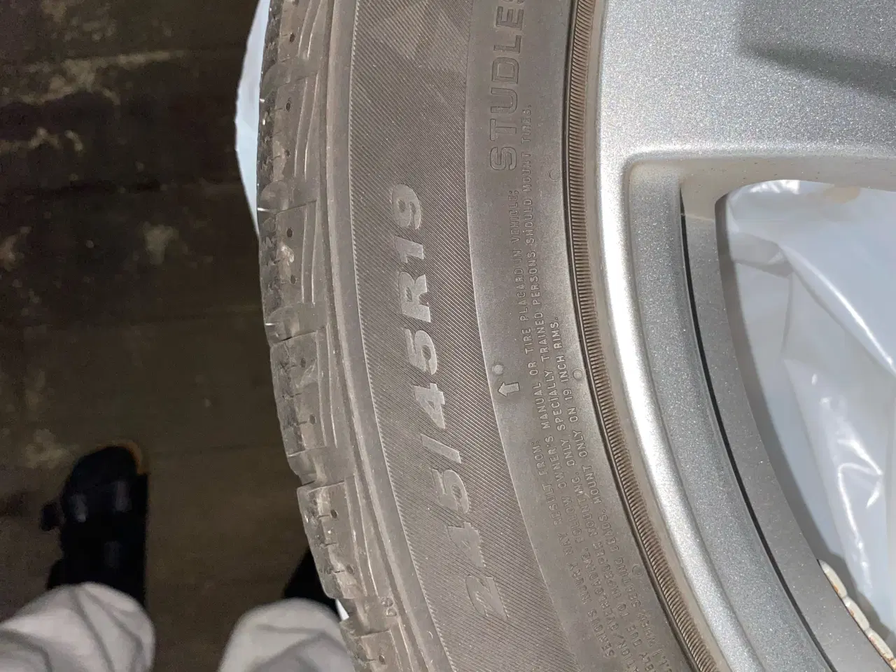 Billede 3 - Polestar 2 vinterdæk på flotte Mega Alufælge 