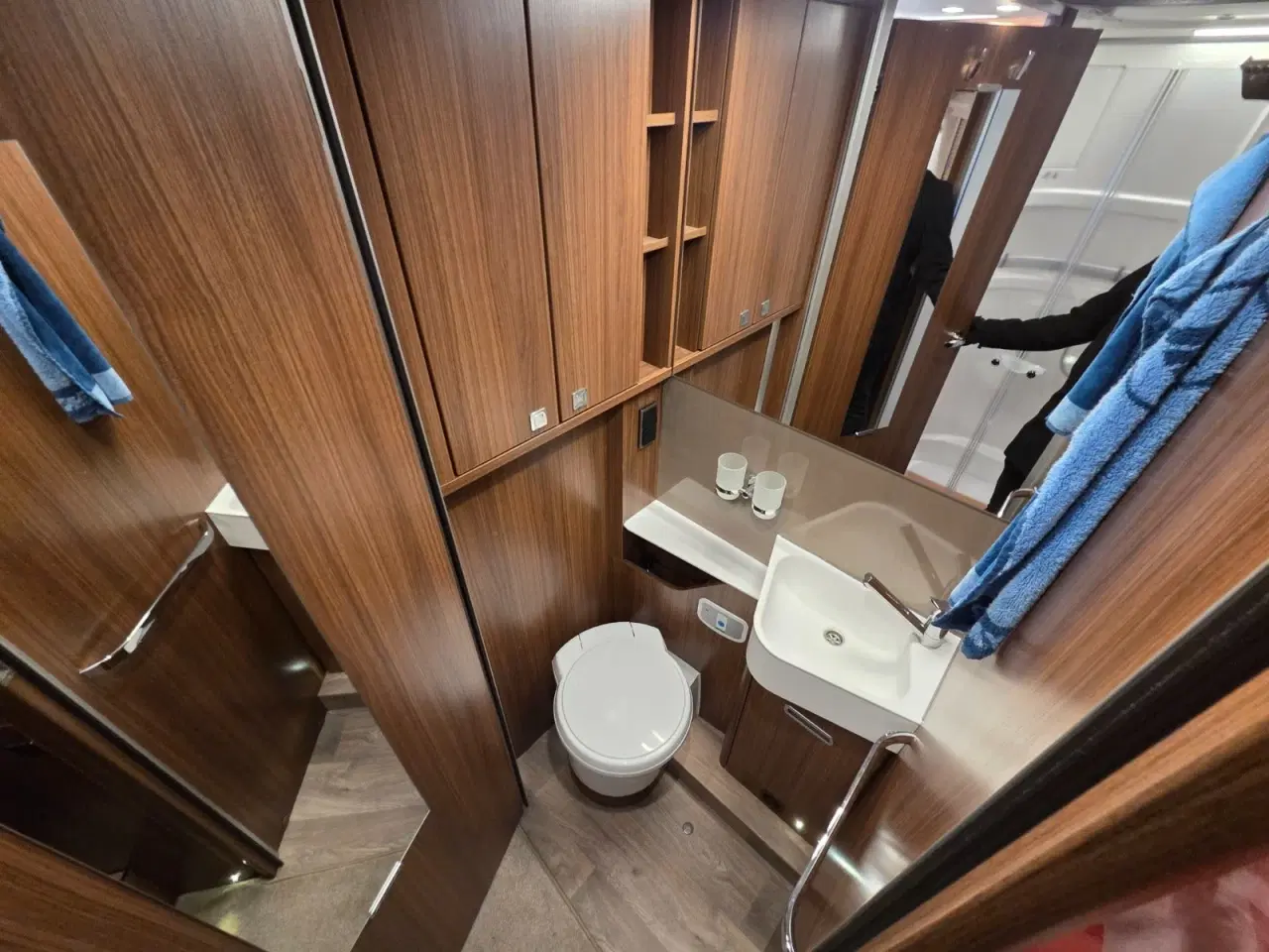 Billede 18 - Hymer B-MC I680 2,0 CDi 170 aut.