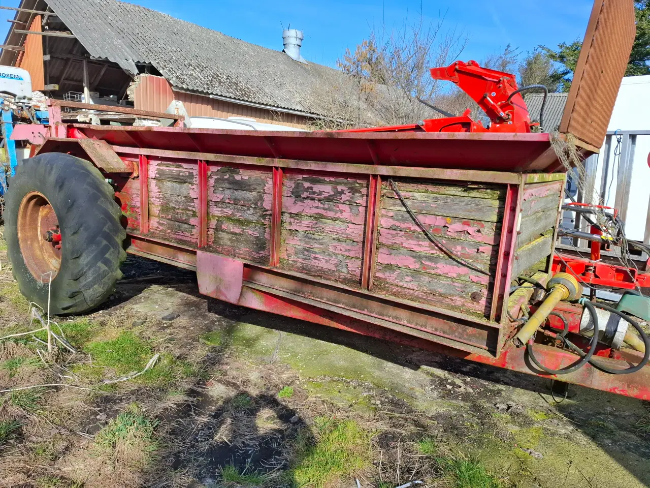 Billede 3 - Um møgspreder