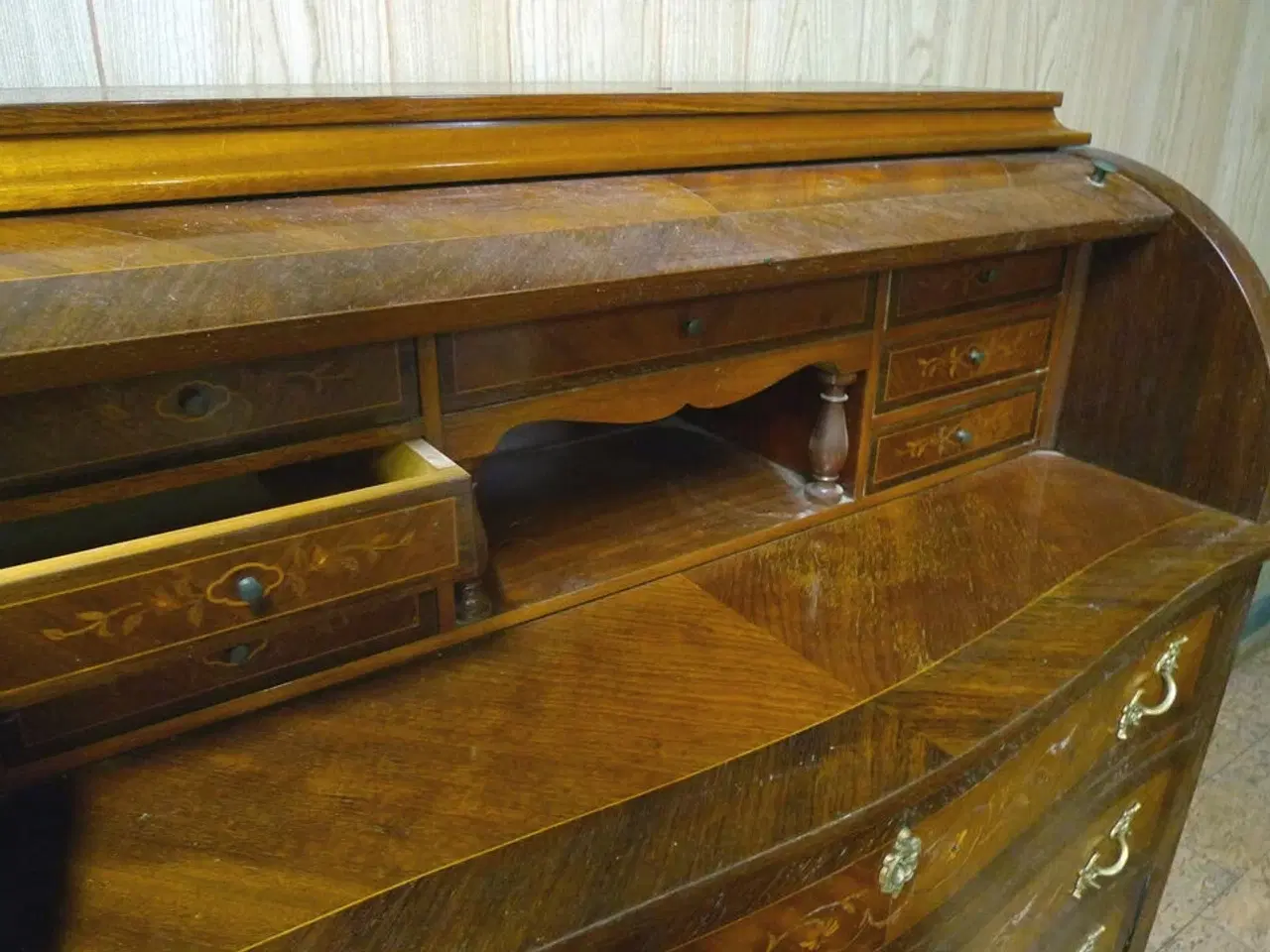 Billede 19 - 12 stk. møbler, sofa med ny stofrulle til ombetrækning