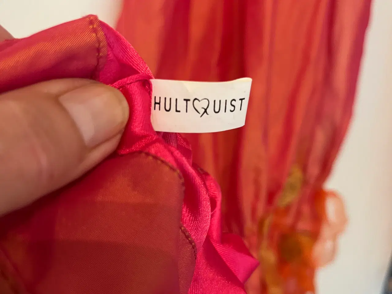 Billede 2 - HultQuist tørklæde og taske