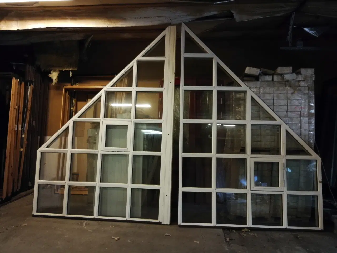 Billede 1 - NYT ELEGANT GAVL PARTI B 411x300/100 KR 24.000