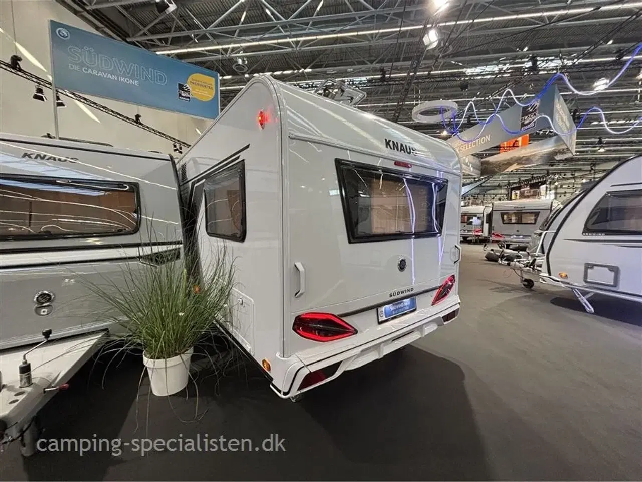 Billede 3 - 2026 - Knaus Südwind 540 UE   Knaus Südvind 540 UE BLACK SELECTION model 2026 kan snart ses hos Camping-Specialisten.dk