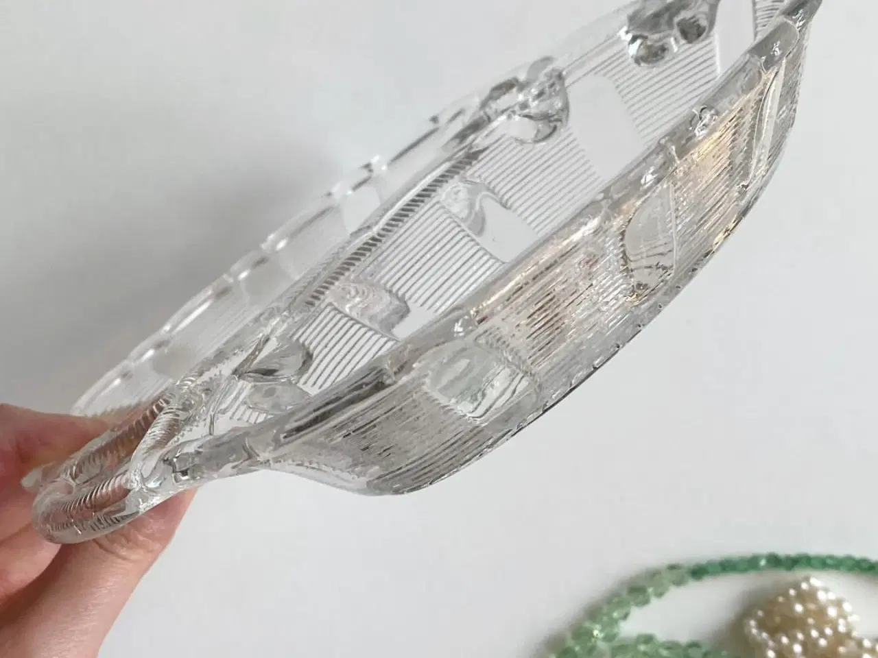 Billede 4 - 2-delt cabaretfad m rillede snirklinger, NB