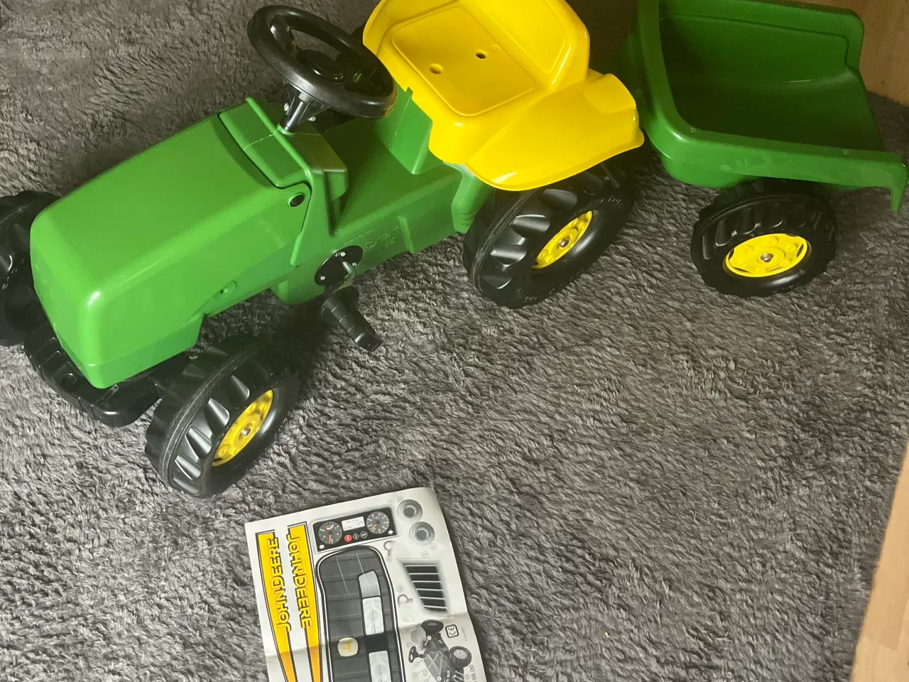 Billede 2 - Fejlkøb! John Deere.Kun samlet.Klistermærker med😉