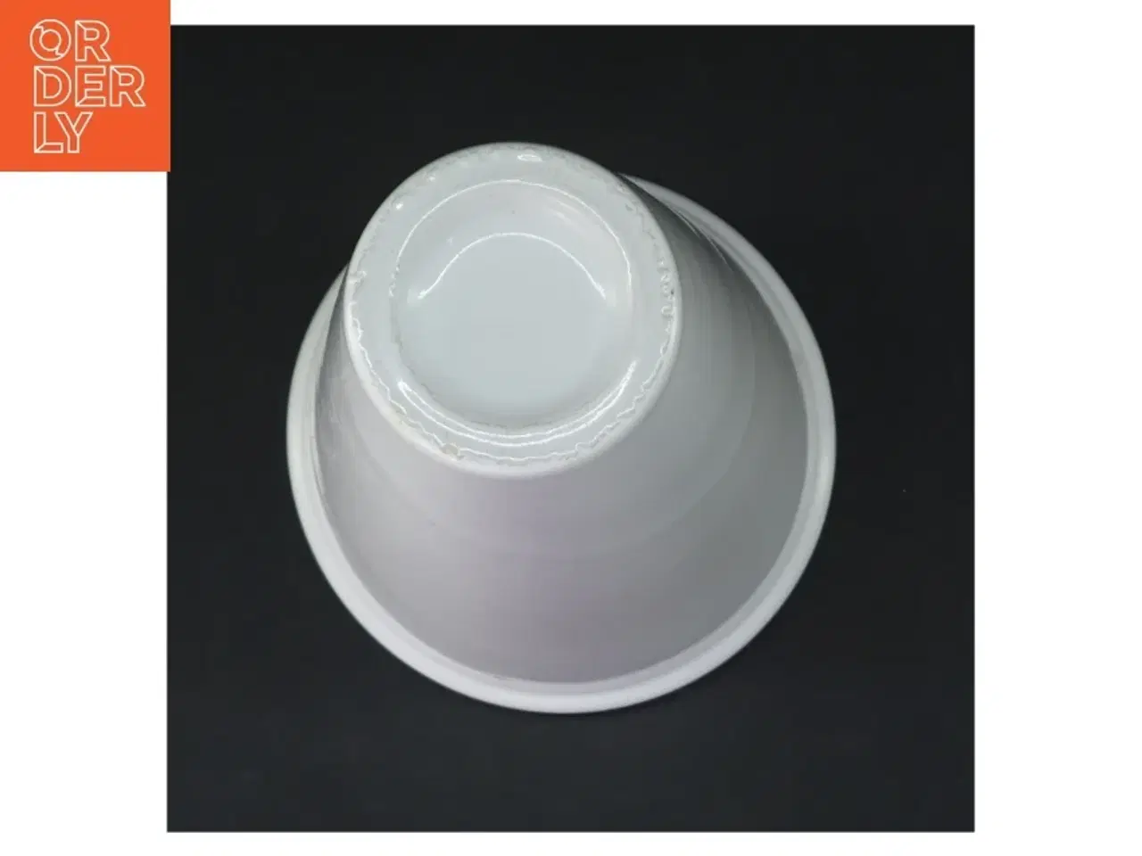 Billede 3 - Hvid keramik vase (str. Ø. 12 cm. længde. 21,5 cm)