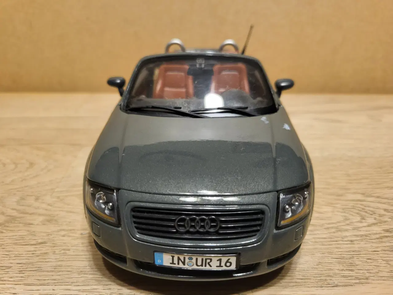 Billede 3 - Modelbil. Audi TT Roadster 3,2 v6 (2001) Skala 1/1