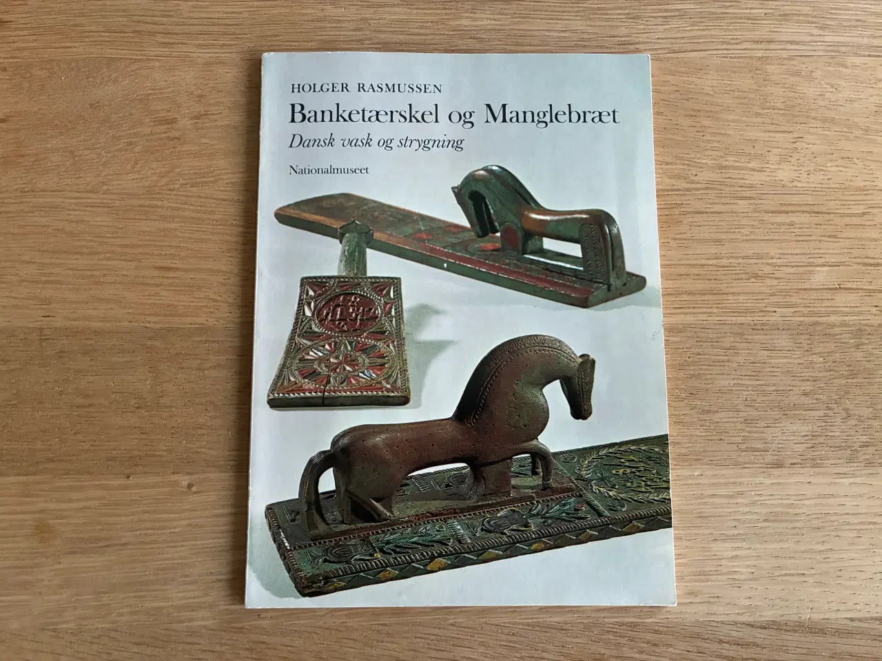Billede 1 - Banketærskel og Manglebræt, Dansk vask og strygnin