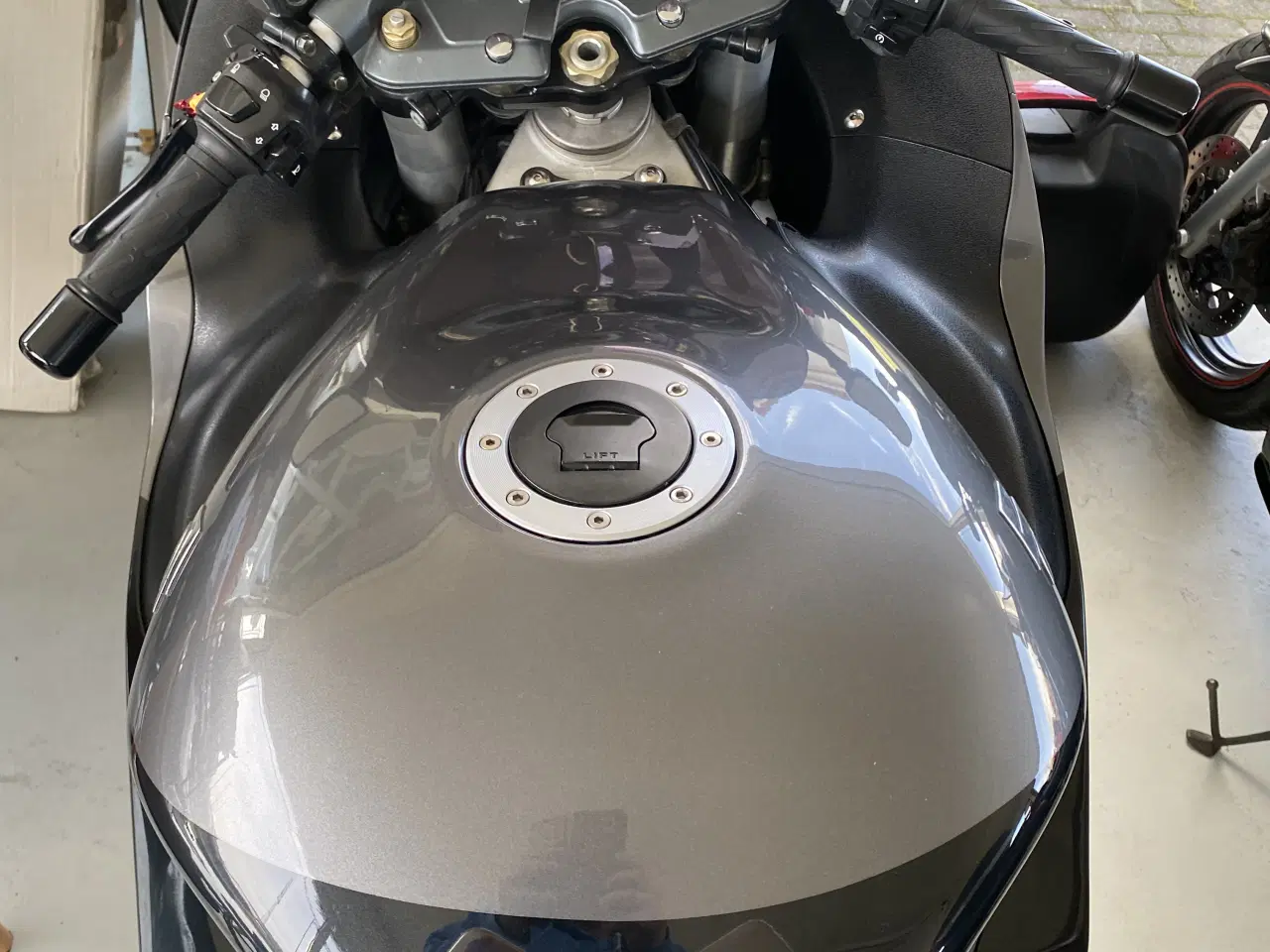 Billede 1 - Suzuki GSX-R 1300, Haysbusa, 2000