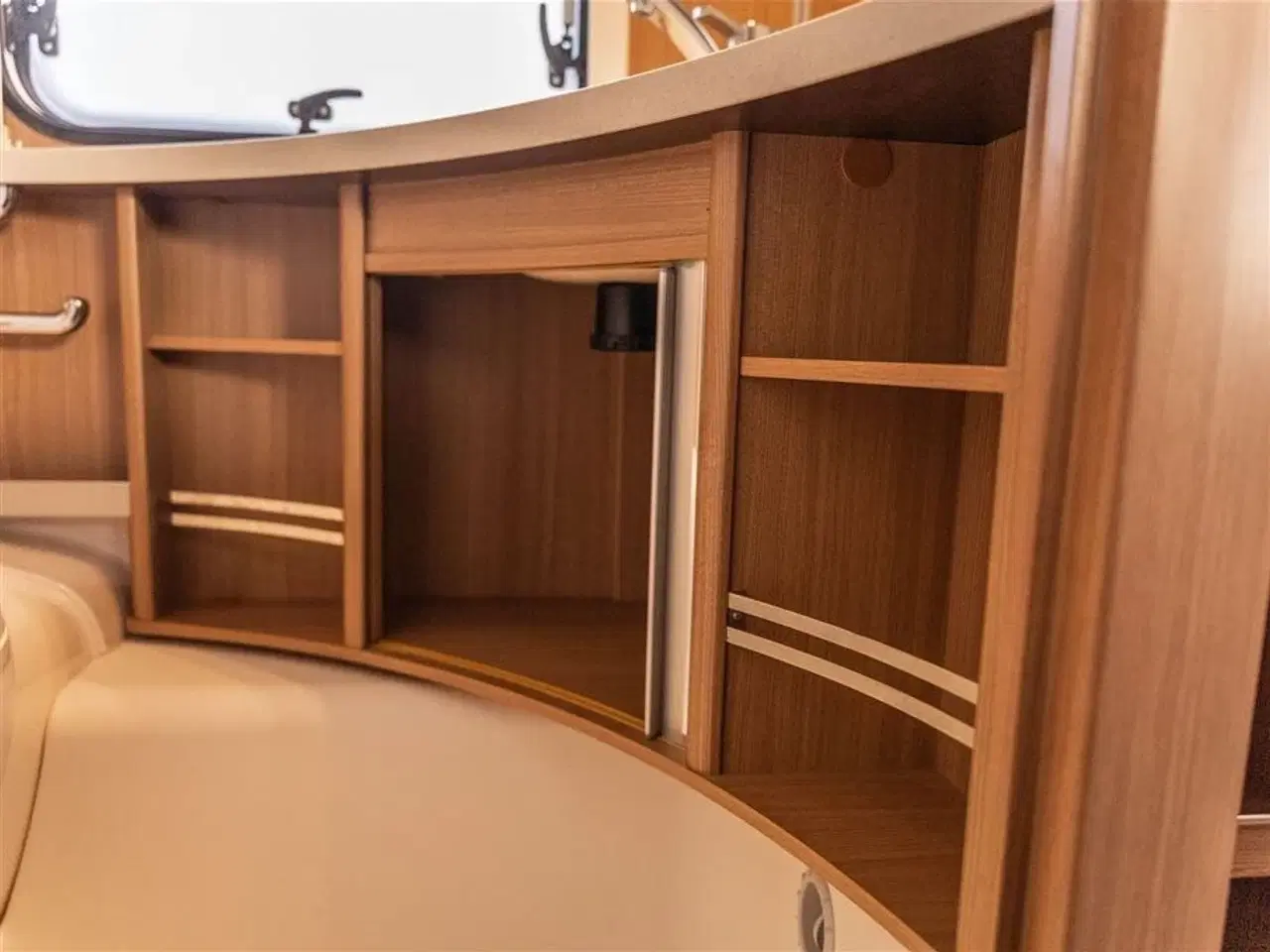 Billede 31 - 2016 - Fendt Bianco Selection 515 SG Rummelig kvalitetsvogn med enkeltsenge