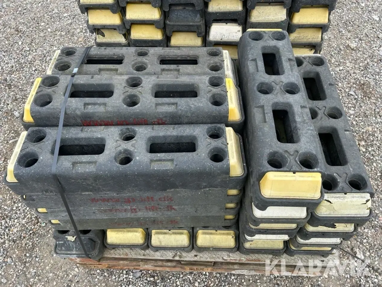 Billede 4 - Byggehegnsfødder 2 paller