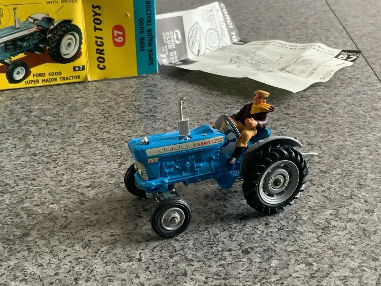 Billede 1 - Corgi Toys No. 67 Ford 5000 Tractor, scale 1:43