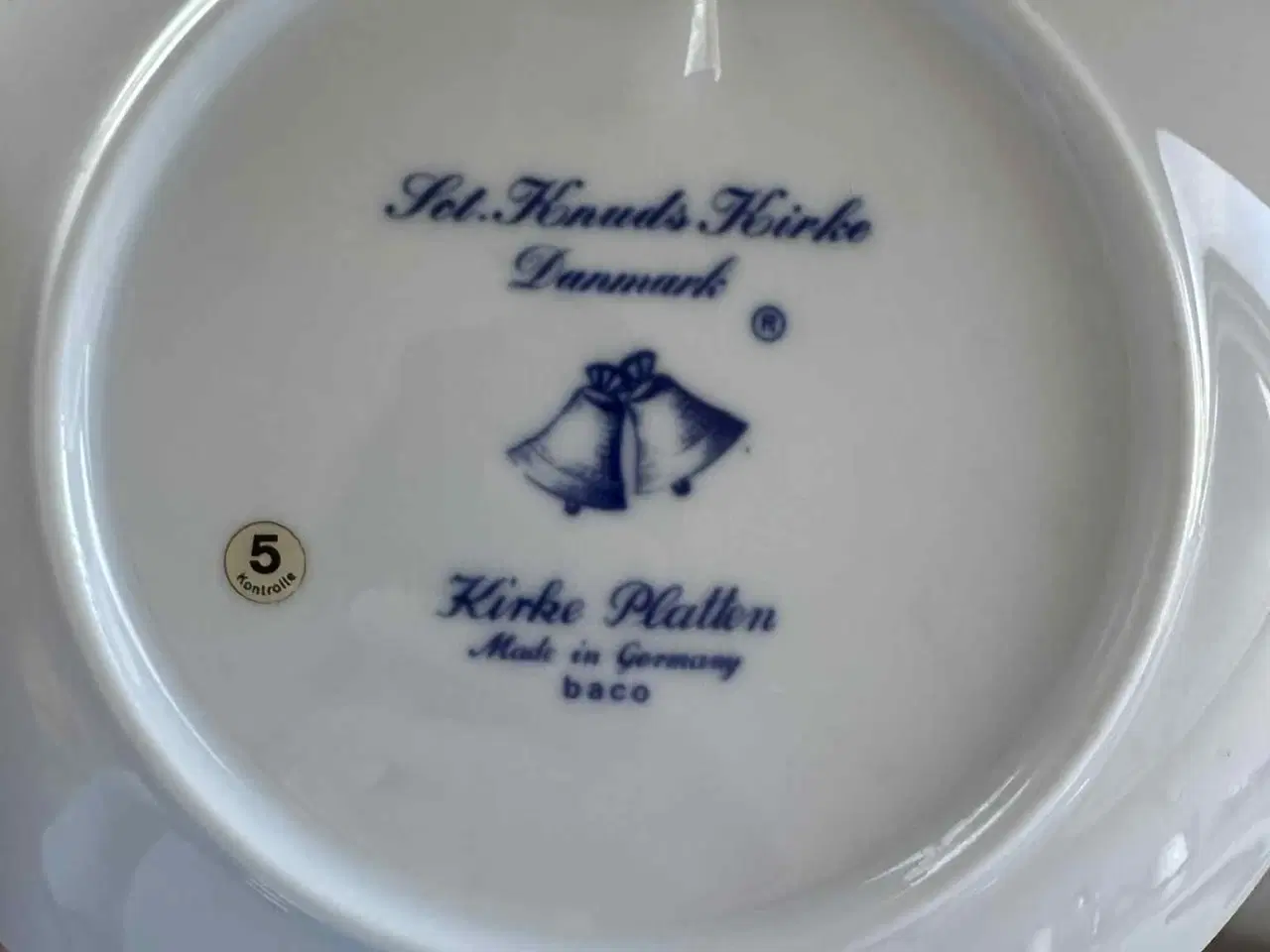 Billede 2 - Royal Copenhagen jule- og mindeplatter – 6 stk.