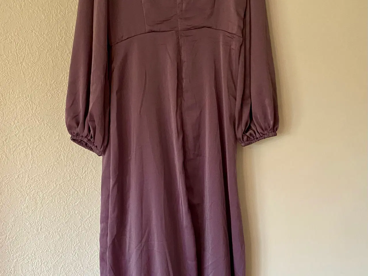 Billede 9 - Modely satin festkjole
