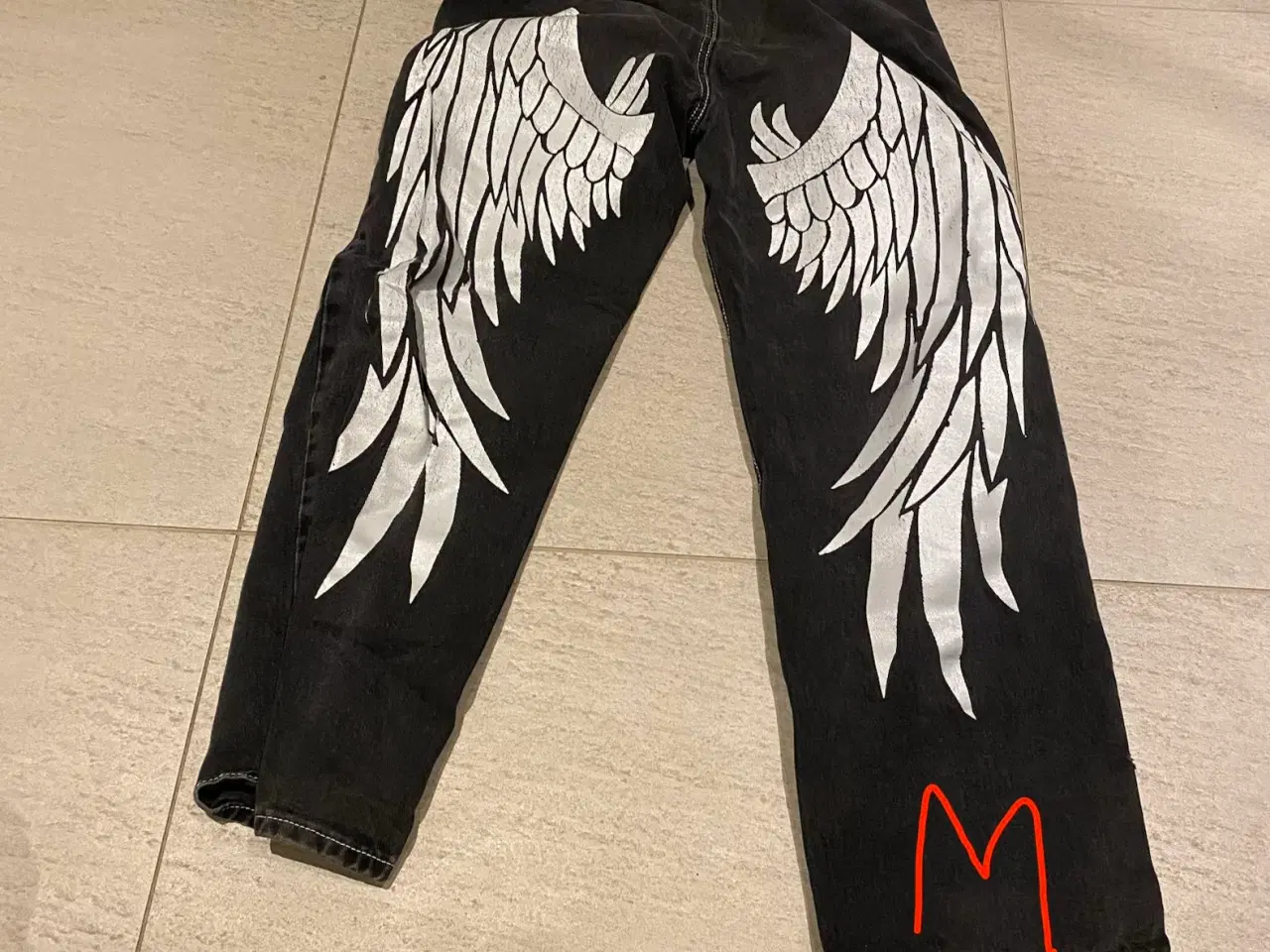 Billede 5 - Super seje bukser og T shirts